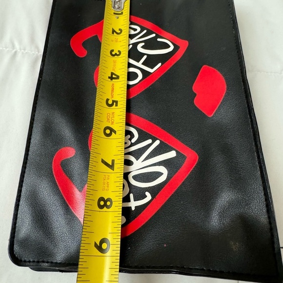 Victoria's Secret Black Too Glam To Give A Damn Makeup Cosmetic Bag Hearts Kiss - Picture 5 of 12